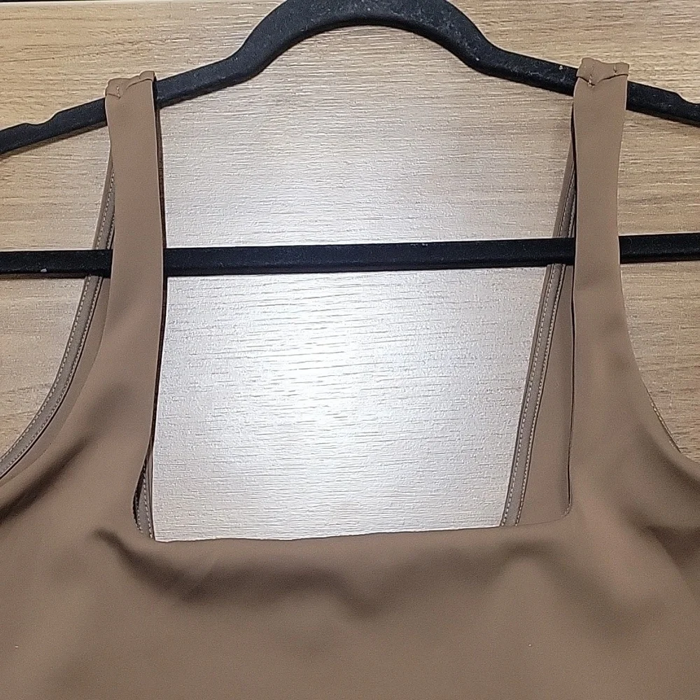 Good American Scuba Modern Tank Bodysuit in Light Mocha-Size 5 (2XL) - Picture 9 of 17